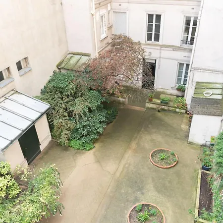 Refurbished T2 Near Place Du Trocadero * Paris