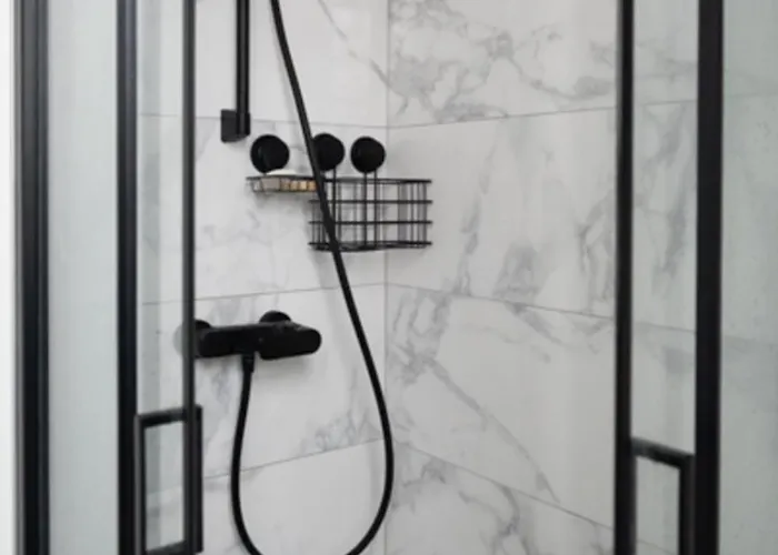 Refurbished T2 Near Place Du Trocadero Paris